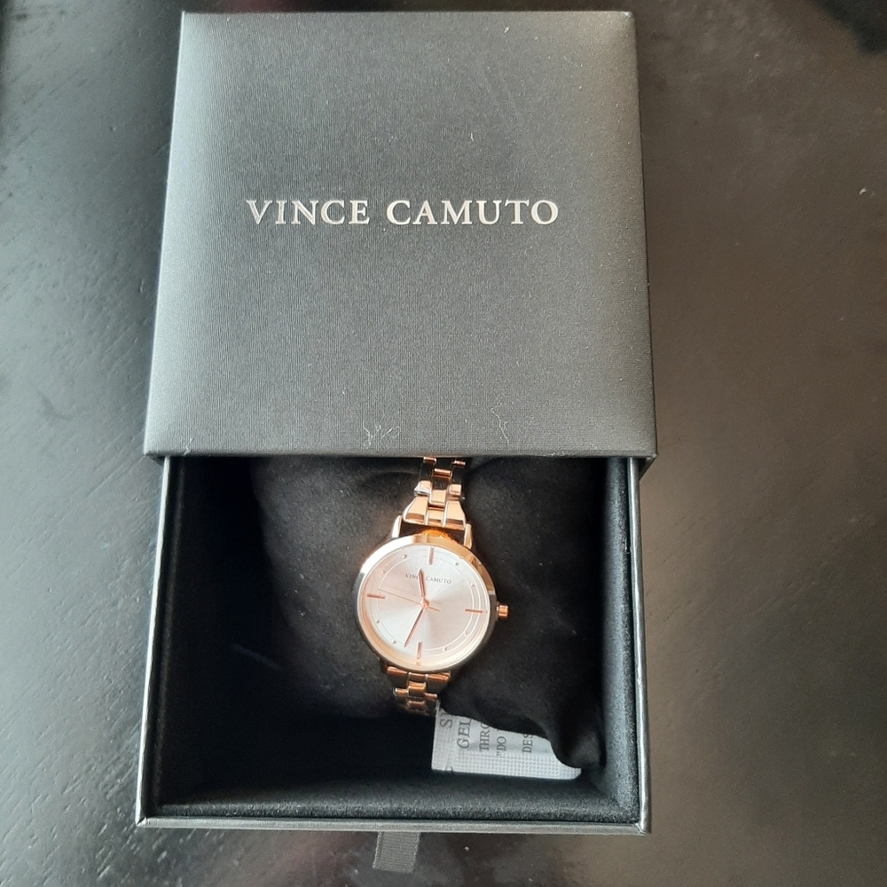 VINCE CAMUTO GOLDTONE WATCH - Picture 9 of 10